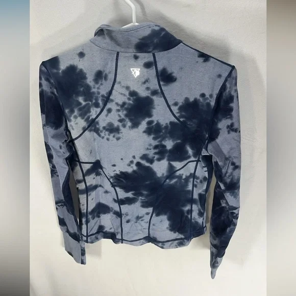 Sweater - Picture 12 of 12